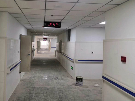 医院走廊扶手工程案例